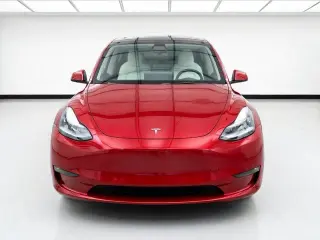 Tesla Model Y 2023 AWD Long Range 4dr Crossover