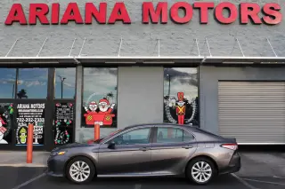 TOYOTA CAMRY 2019