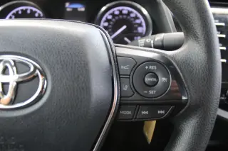 TOYOTA CAMRY 2019