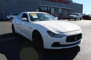 MASERATI GHIBLI 2015