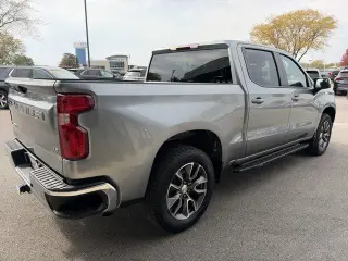 Chevrolet Silverado 1500 2023 4x4 LT 4dr Crew Cab 5.8 ft. SB con 2FL