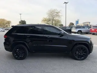 Jeep Grand Cherokee WK 2022 4x4 Laredo E 4dr SUV