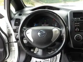 2013 NISSAN LEAF