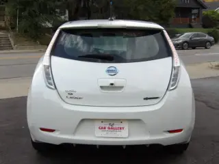 2013 NISSAN LEAF