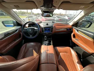 2017 MASERATI LEVANTE