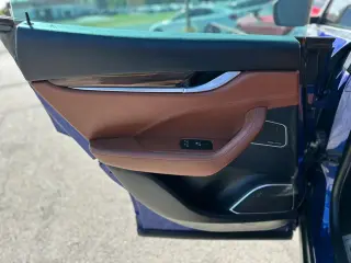 2017 MASERATI LEVANTE