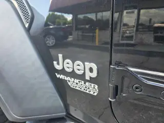 Jeep Wrangler Unlimited 2018 4x4 Deportivo 4SUV (lanzamiento a mitad de año)