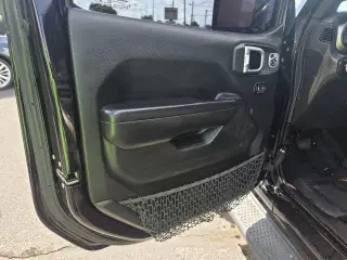 Jeep Wrangler Unlimited 2018 4x4 Deportivo 4SUV (lanzamiento a mitad de año)