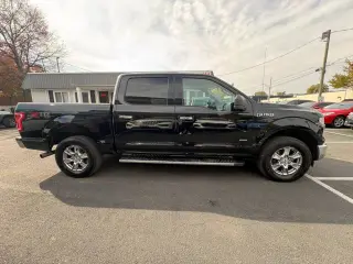 2017 Ford F150 SUPERCREW CAB