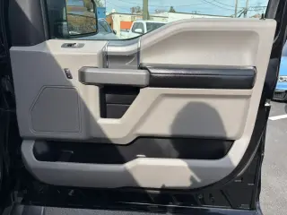 2017 Ford F150 SUPERCREW CAB