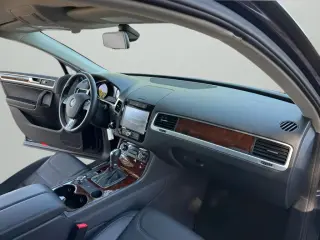 2013 Volkswagen TOUAREG