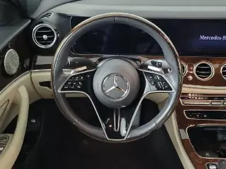 Mercedes-Benz Clase E 2023 tracción total E 350 4MATIC 4dr Sedán