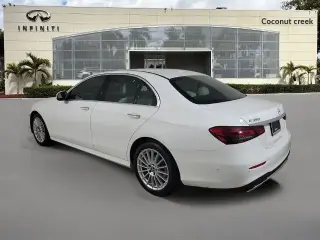Mercedes-Benz Clase E 2023 tracción total E 350 4MATIC 4dr Sedán