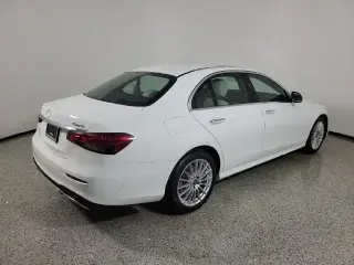 Mercedes-Benz Clase E 2023 tracción total E 350 4MATIC 4dr Sedán