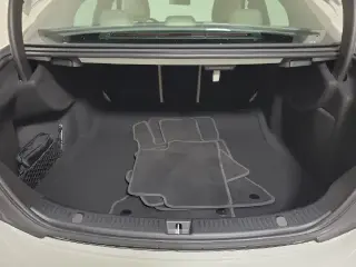 Mercedes-Benz Clase E 2023 tracción total E 350 4MATIC 4dr Sedán