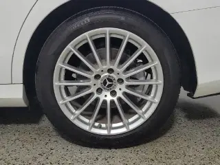 Mercedes-Benz Clase E 2023 tracción total E 350 4MATIC 4dr Sedán