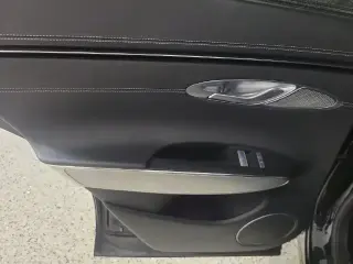 Genesis GV70 2022 AWD 2.5T Standard 4dr SUV