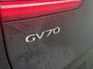 Genesis GV70 2022 AWD 2.5T Standard 4dr SUV