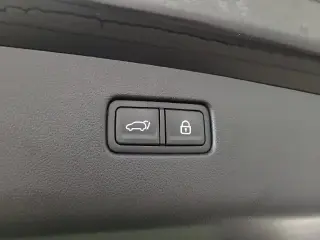 Genesis GV70 2022 AWD 2.5T Standard 4dr SUV