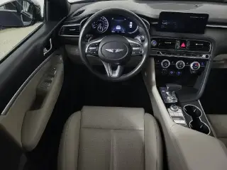 Genesis G70 2023 Tracción Total 2.0T 4p Sedan
