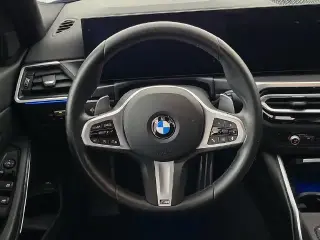 BMW Serie 3 2024 330i 4dr Sedán