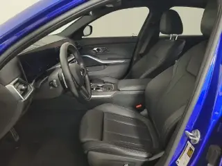 BMW Serie 3 2024 330i 4dr Sedán