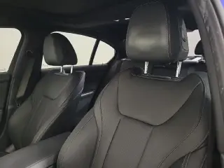 BMW Serie 3 2024 330i 4dr Sedán