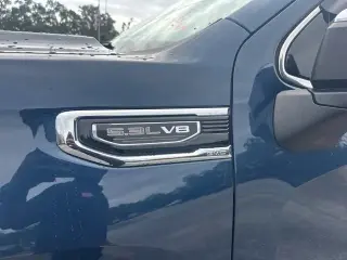GMC Sierra 1500 2022 4x4 Denali 4dr Crew Cab 5.8 ft. SB
