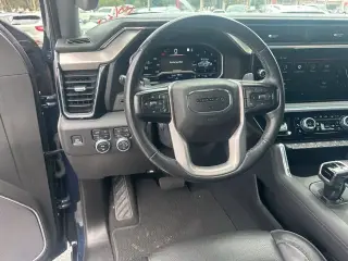 GMC Sierra 1500 2022 4x4 Denali 4dr Crew Cab 5.8 ft. SB