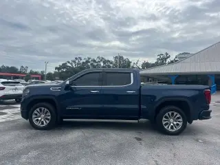 GMC Sierra 1500 2022 4x4 Denali 4dr Crew Cab 5.8 ft. SB