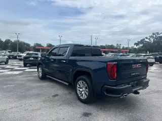 GMC Sierra 1500 2022 4x4 Denali 4dr Crew Cab 5.8 ft. SB