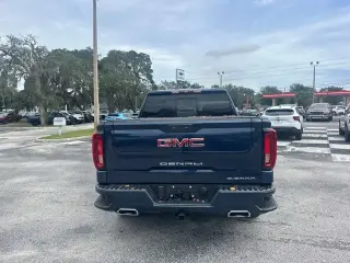 GMC Sierra 1500 2022 4x4 Denali 4dr Crew Cab 5.8 ft. SB