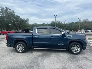 GMC Sierra 1500 2022 4x4 Denali 4dr Crew Cab 5.8 ft. SB