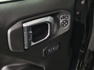 Jeep Wrangler 2026 4x4 Rubicon 4dr SUV