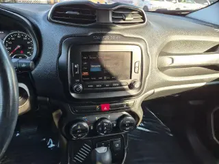 Jeep Renegade 2017 Latitude 4 SUV