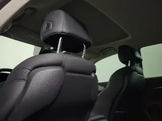 Sedán Acura TLX 2023 de 4 puertas