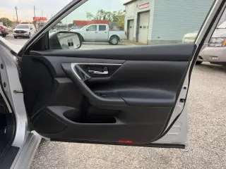 2013 Nissan Altima 4dr Sdn I4 2.5 SV