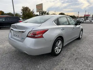 2013 Nissan Altima 4dr Sdn I4 2.5 SV