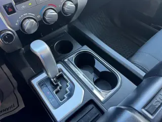 2018 Toyota Tundra 4WD SR5 CrewMax 5.5' Bed 5.7L (Natl)
