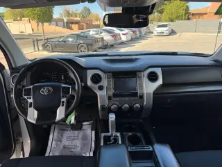 2018 Toyota Tundra 4WD SR5 CrewMax 5.5' Bed 5.7L (Natl)