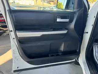 2018 Toyota Tundra 4WD SR5 CrewMax 5.5' Bed 5.7L (Natl)