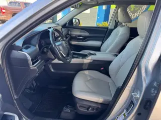 2024 Toyota Grand Highlander XLE AWD (Natl)