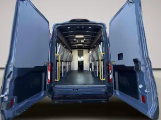 2020 Ford Transit Cargo Van