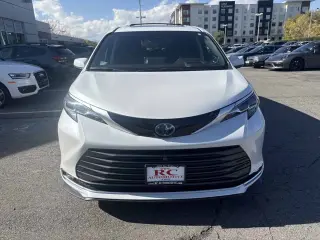 2024 Toyota Sienna