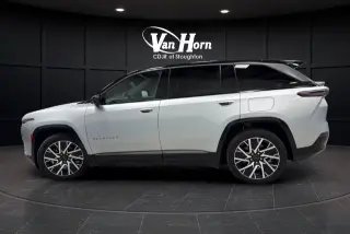 2025 Jeep Wagoneer S