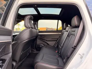 2024 Jeep Wagoneer S