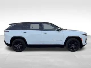 2024 Jeep Wagoneer S