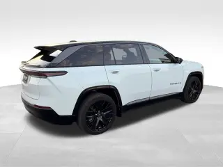2024 Jeep Wagoneer S