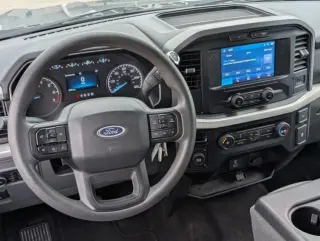 Ford F-150 2023 4x4 Platinum 4dr SuperCrew 5.5 ft. SB