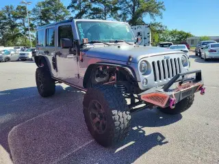 Jeep Wrangler Unlimited 2014 4x4 Sahara 4dr SUV